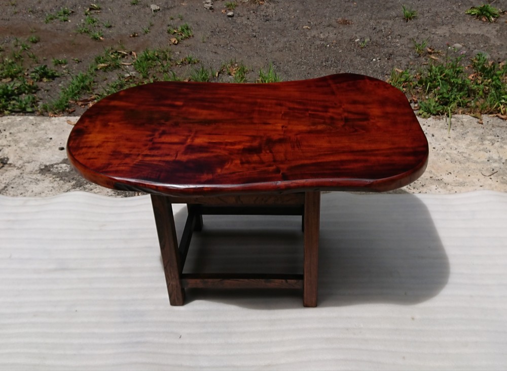 【送料無料】トチ一枚板ダイニングテーブル・ローテーブル 拭き漆仕上げ【一点もの】