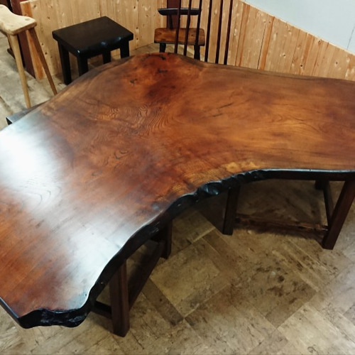 送料無料】変形ケヤキ一枚板ダイニングテーブル 拭き漆仕上げ【一点