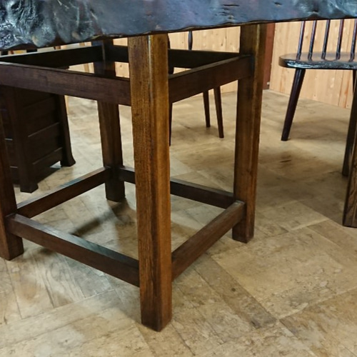 送料無料】変形ケヤキ一枚板ダイニングテーブル 拭き漆仕上げ【一点