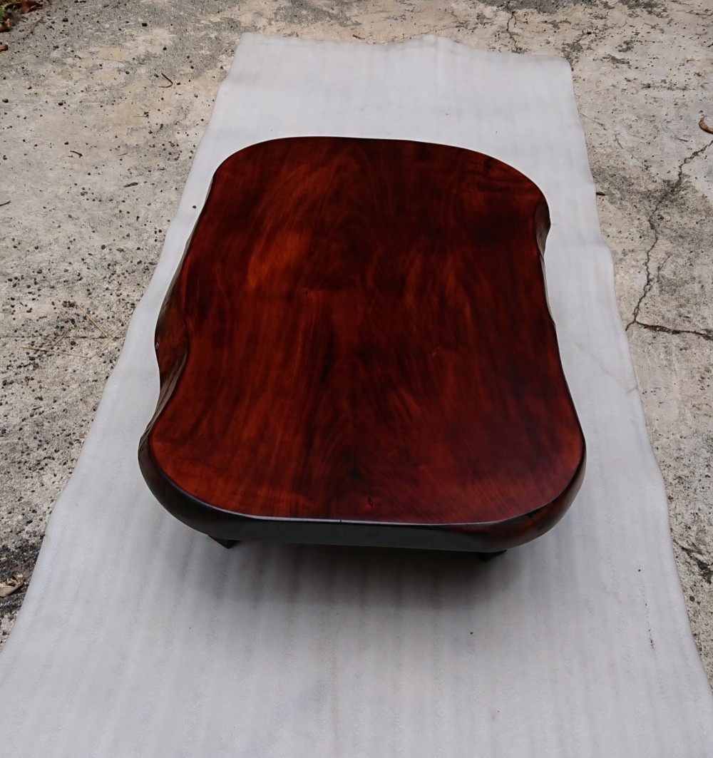 【送料無料】トチ一枚板ローテーブル・ダイニングテーブル 拭き漆仕上げ【一点もの】