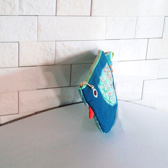 【受注生産】ファスナーポーチ　小鳥　リネン　ウルトラマリンブルー 3枚目の画像