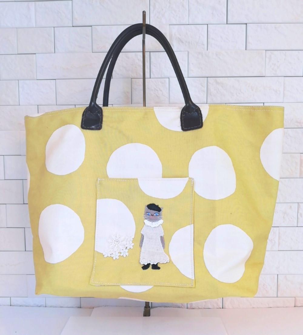 【受注生産】帆布トートバッグ　　ペールトーンイエローグリーン　ドット　リネンワンピ猫さん