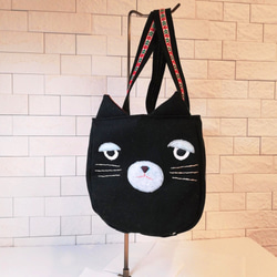トートバッグ　猫さん　“顔ばば～ん”　黒　キノコ柄 1枚目の画像