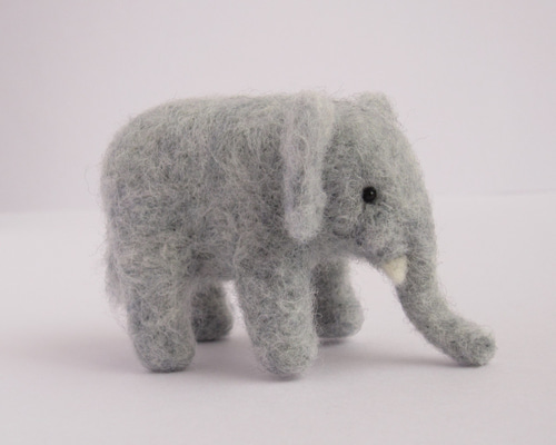 ぞう　羊毛フェルト 🍃🥚 すべてのサイズのカッパ🥒🪄 . . #羊毛フェルト#羊毛