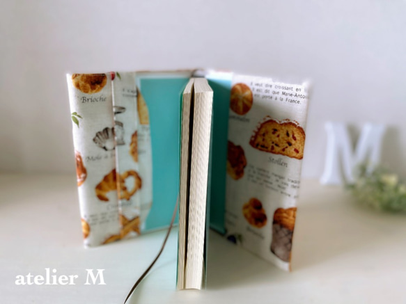 パン柄のブックカバー（単行本サイズ） 4枚目の画像