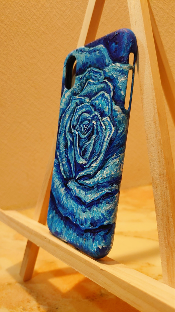 油絵 手作りスマホケース【青い薔薇】iPhoneX/XS 3枚目の画像