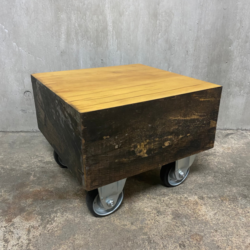 榧(カヤ)のコーヒーテーブル(B) THE CAFE TABLE – KANADEMONO 榧(カヤ