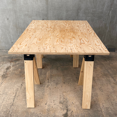 24mm合板と斜め足の作業台 什器】 (無塗装) イベント フリマ 24mm合板と斜め足の作業台 什器】 (無塗装) イベント フリマ