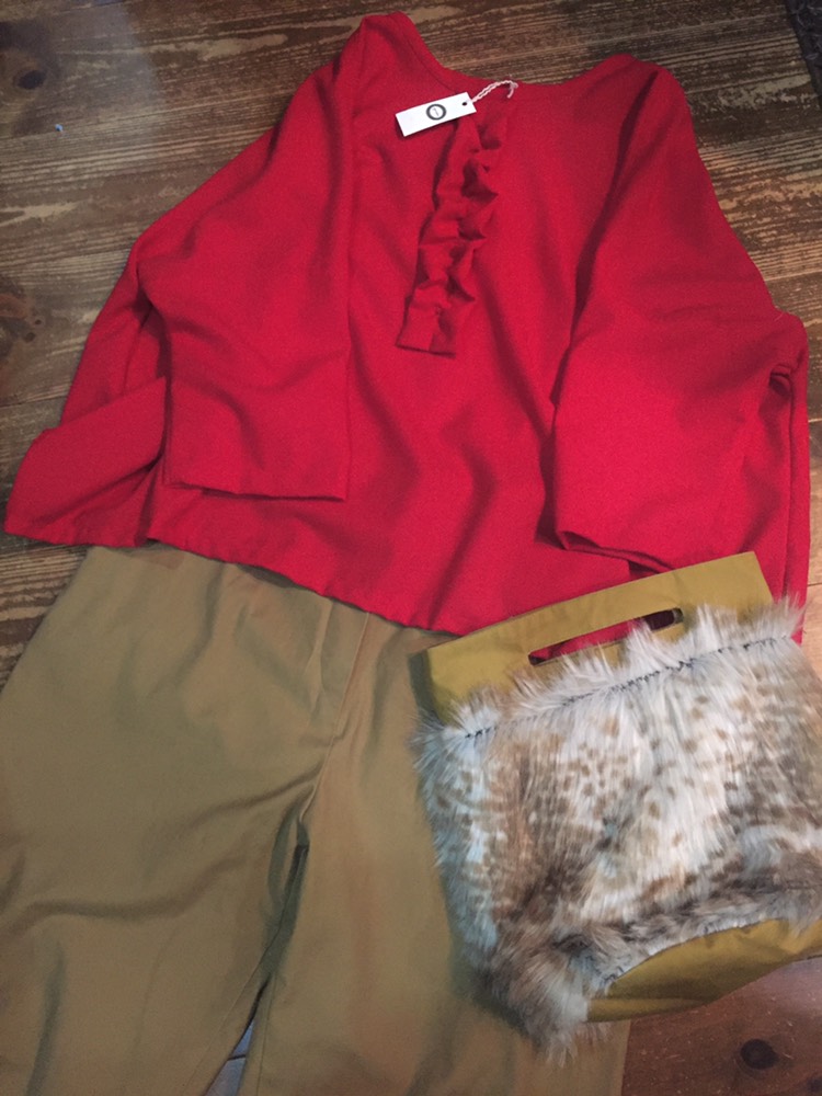 秋コーデ◎フリル付きブラウス。 イタリアンレッド/ウールジョーゼット