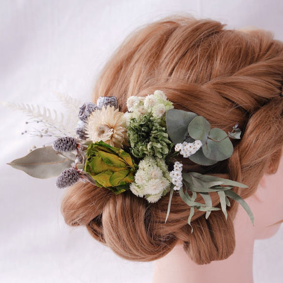 【ドライフラワー】グリーン系花材ベースの髪飾り　ヘッドドレス　卒業式　結婚式 1枚目の画像