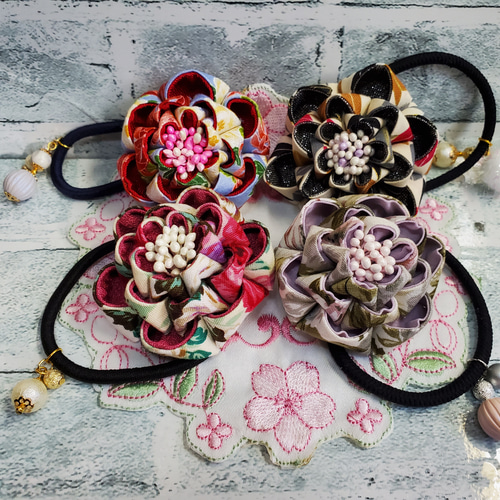 ピンク✕チェックのヘアゴム