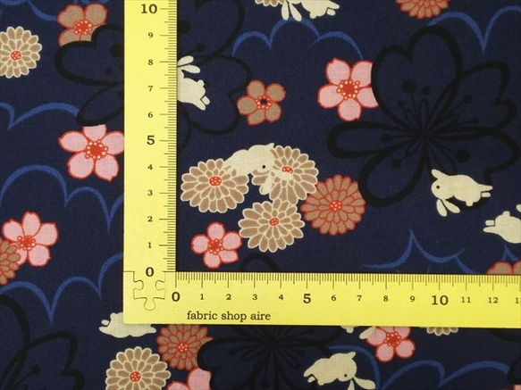 シーチング 生地 布【50×110cm】 和柄 和風 菊 桜 うさぎ かわいい コットン ネイビー 5枚目の画像