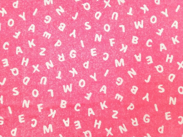 Wガーゼ生地【50*110】アルファベット 英字 デニム風 ピンク 1枚目の画像