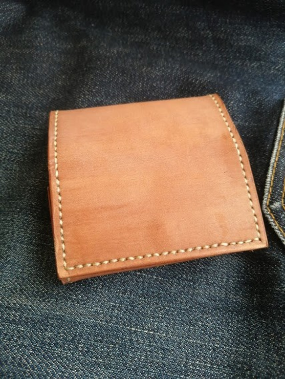 古革調サドルレザーのボックス型小銭入れ（コインケース） 1枚目の画像
