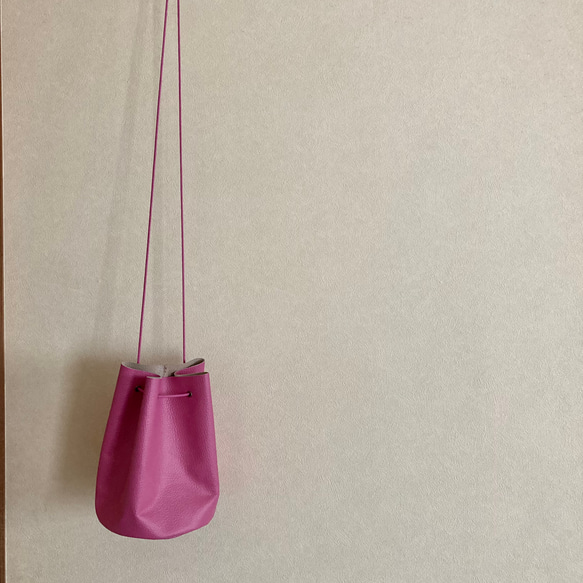 レザー巾着bag  chocotto ショートサイズ　トップピンク　限定カラー 3枚目の画像