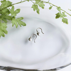 【受注制作】雨上がり ー雫ー（ピアス／フックタイプ） 2枚目の画像