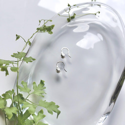 【受注制作】雨上がり ー雫ー（ピアス／フックタイプ） 3枚目の画像