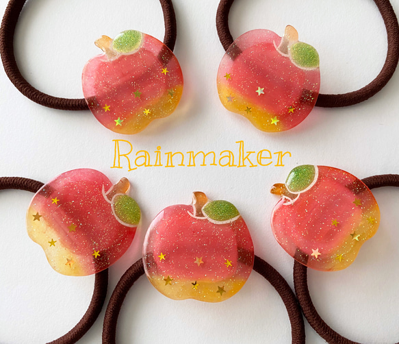 りんご　レジン　ハンドメイド　ヘアゴム ハンドメイド レジン パステルりんごヘアゴム - メルカリ