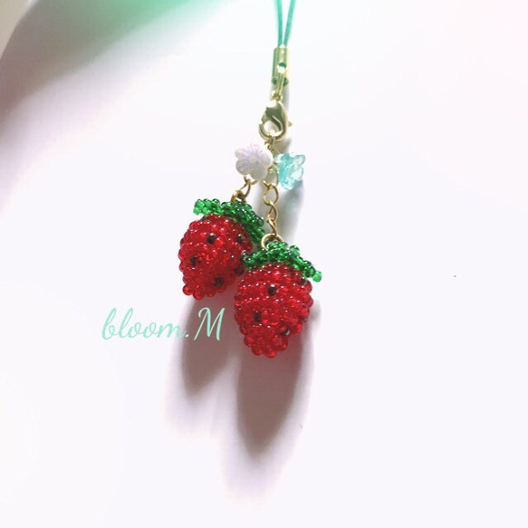 イチゴストラップ可愛い