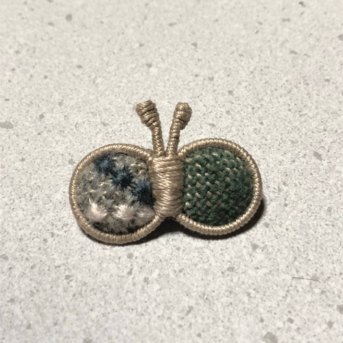 2月発売分】ミナペルホネン ちょうちょのブローチ㊹ ブローチ ta_ya