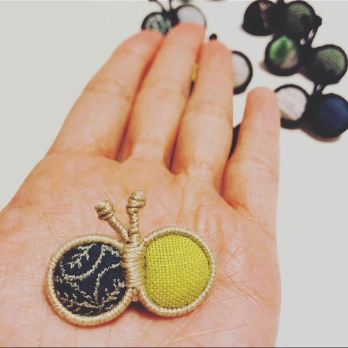 2月発売分】ミナペルホネン ちょうちょのブローチ㊹ ブローチ ta_ya