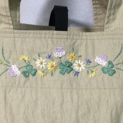 野の花の手刺繍エコバッグ(サファリベージュ) 4枚目の画像