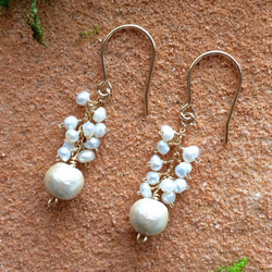 keshi pearls & cotton pearls earrings -1 - 第3張的照片