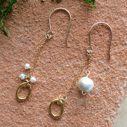 keshi pearls & cotton pearl earrings - 2 - 第3張的照片