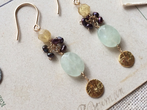 [production by order]   Prehnite & navy pearl (earrings) 第2張的照片