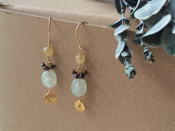 [production by order]   Prehnite & navy pearl (earrings) 第3張的照片