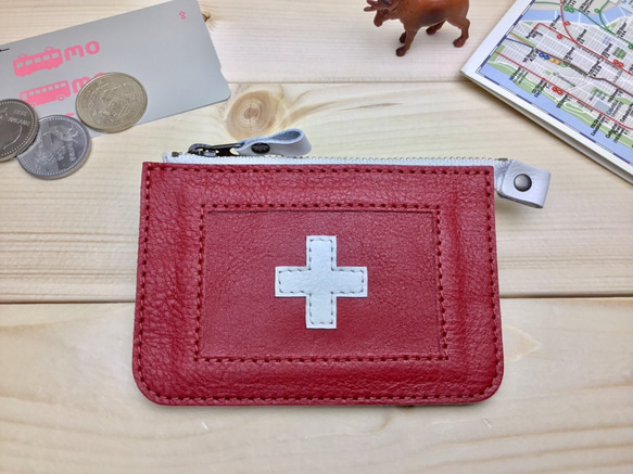 販売終了【スイス/SWISS】国旗の牛革おでかけ財布/ミニ財布/ファスナーポーチ/カードケース/［レターパック発送］ 1枚目の画像