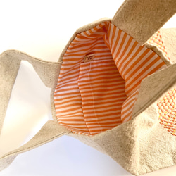 リネン刺し子と足跡刺繍のミニトートバッグ(オレンジ) 5枚目の画像