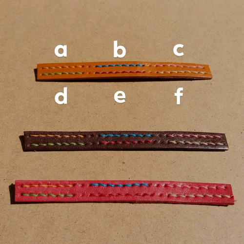 カラフルステッチ犬用本革チョーカーとちっちゃなキラキラ迷子札