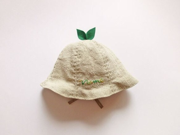 葉子帽　嬰兒&兒童　名字刺繍（訂單製作） 第1張的照片