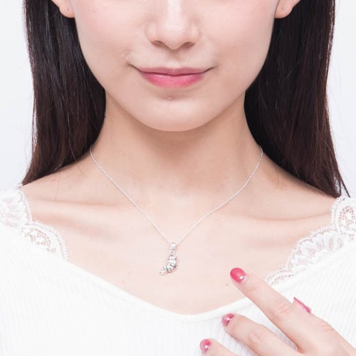 ラッコのネックレス、ペンダント：可愛い動物モチーフのネックレス