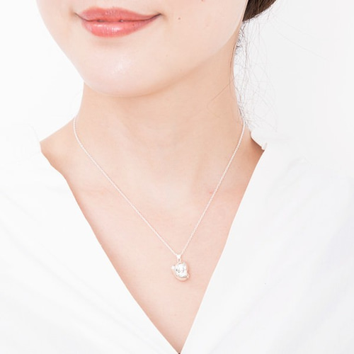 しろくまネックレス、ペンダント：りんごと熊の動物モチーフ：シルバー