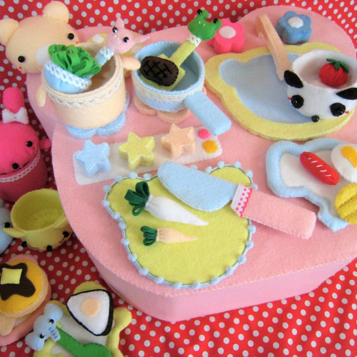 フェルトおままごと ハンドメイド くまさんパーティー - メルカリ