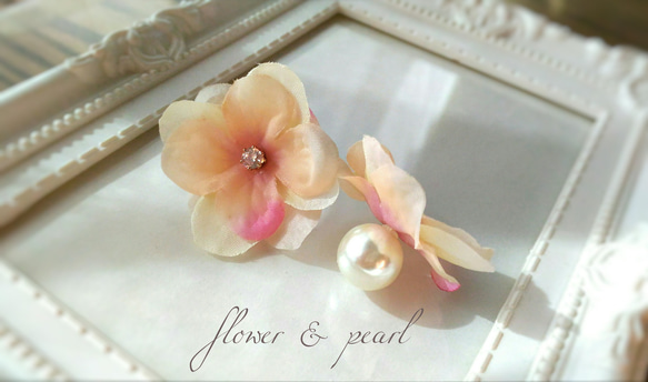 flower and pearl ～花とパールのリバーシブルピアス～ 1枚目の画像