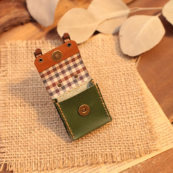 小さな革鞄のキーホルダー｜チョコ×グリーン 4枚目の画像