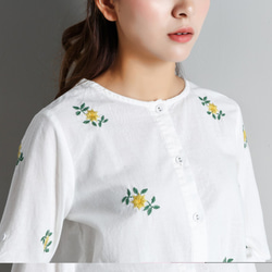 夏 雛菊 刺繍 クルーネック かわい シャツ ブラウス 4枚目の画像