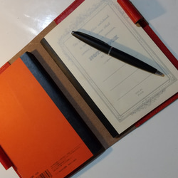 【送料無料】ヌメ革手染め赤色のB6対応手帳(ノート)カバー 4枚目の画像