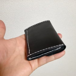 カード１枚とお札を携帯出来る黒革のコインケース 3枚目の画像