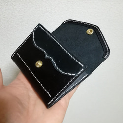 カード１枚とお札を携帯出来る黒革のコインケース 4枚目の画像