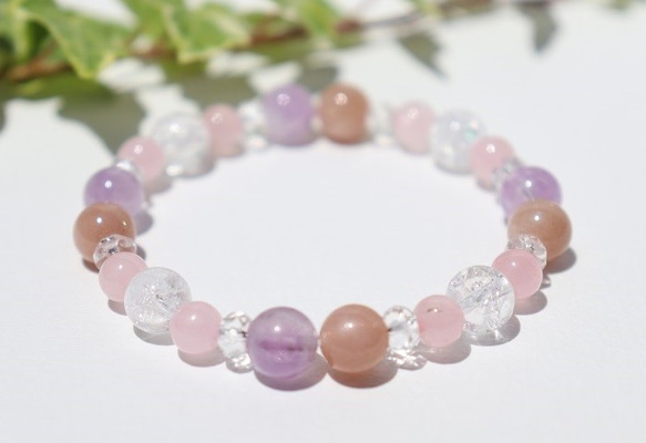パステルラベンダー　ピンクアメジスト　ムーン　水晶 華＊ オレンジムーンストーンとラベンダーアメジストとローズクォーツ