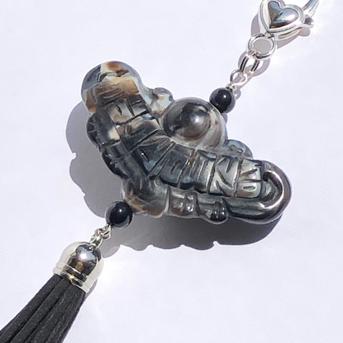 富・幸運を運んでくれる☆開運風水吉祥図「蝙蝠」天眼石  