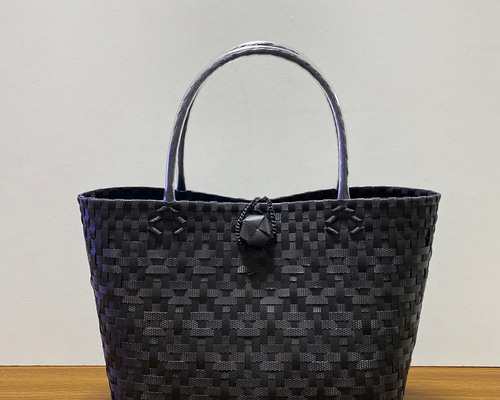 受注制作～プラかごバッグ☆ブラック フラワー☆ かごバッグ