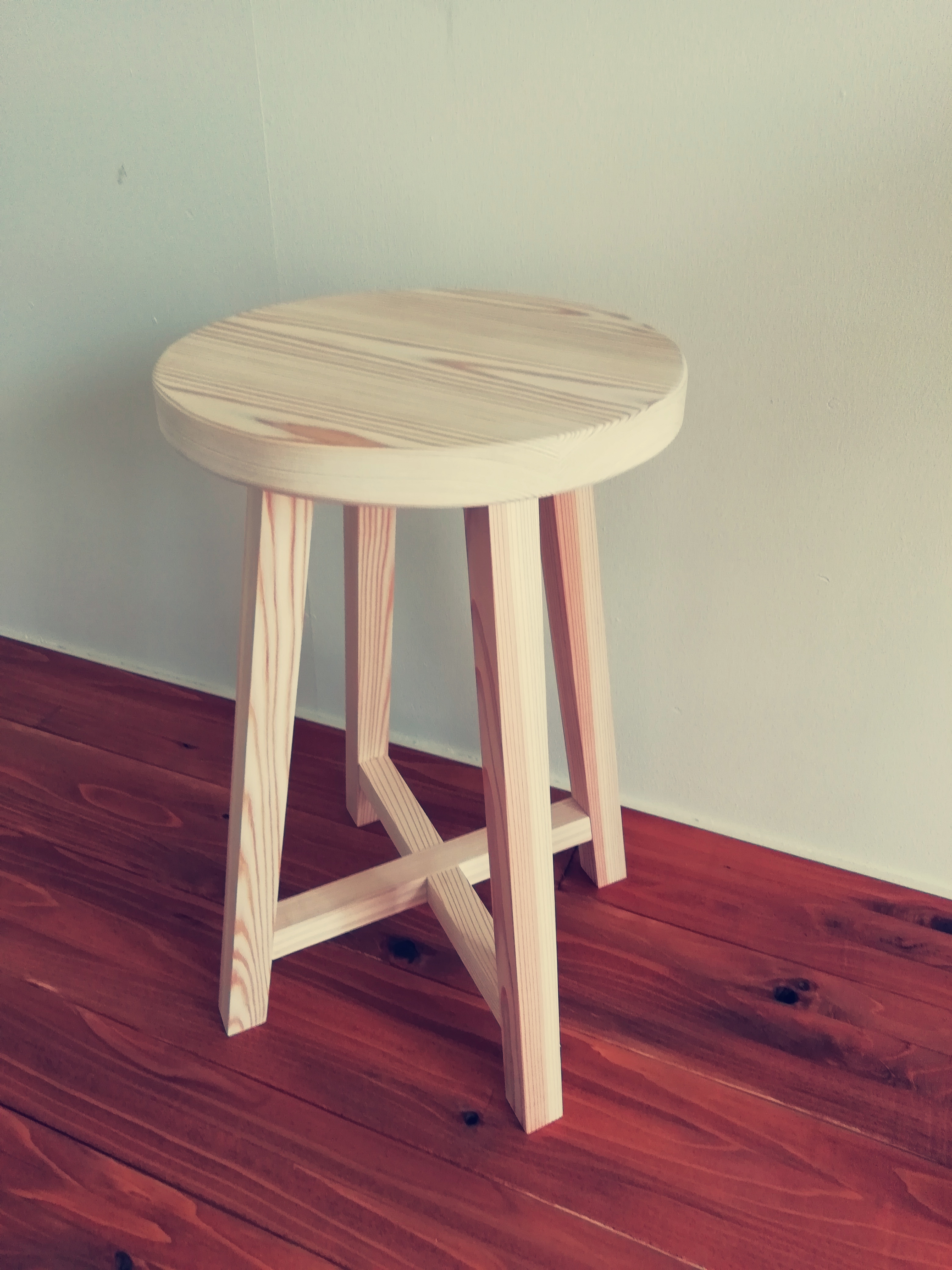 スツール/木の香り