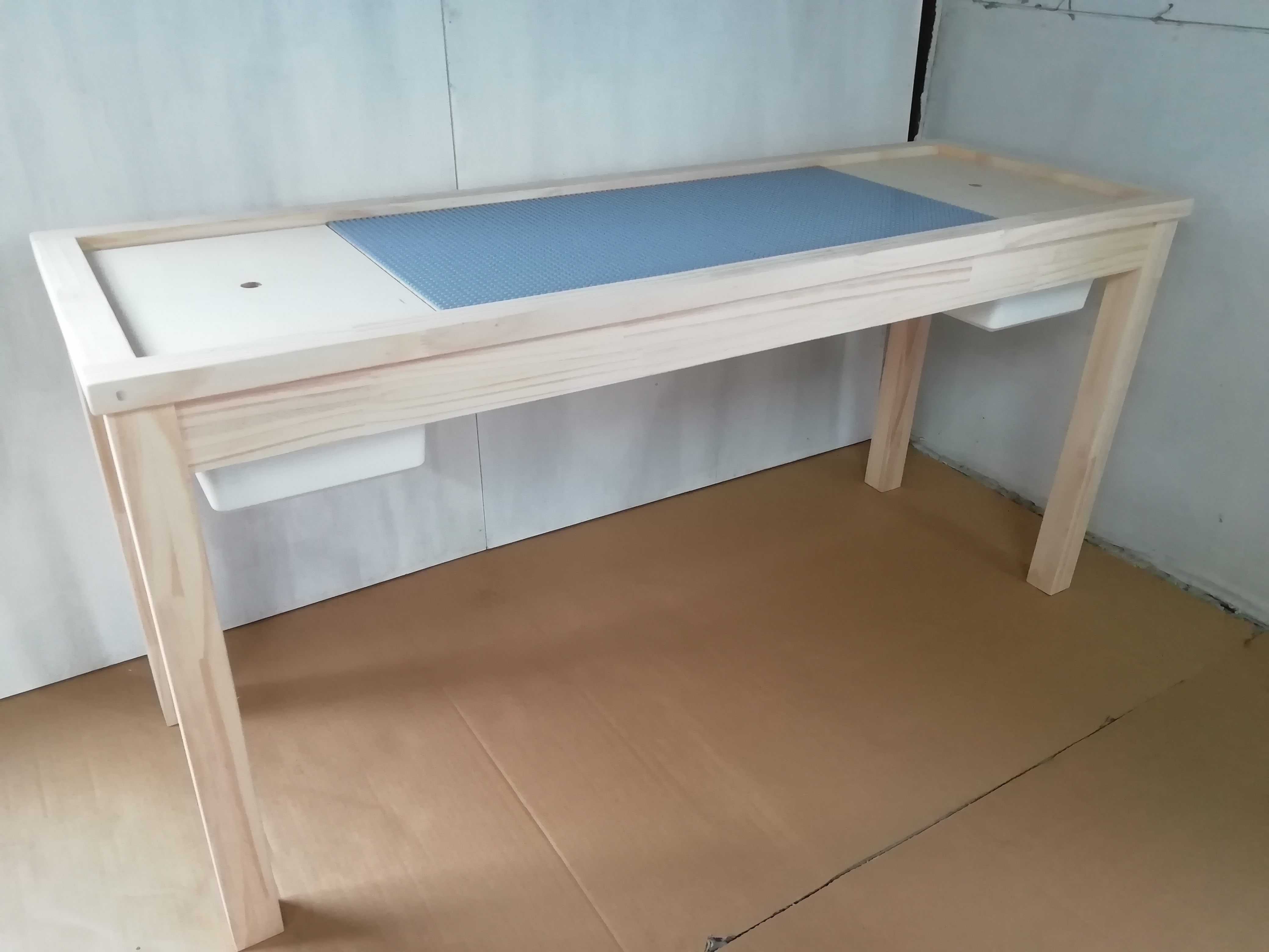 レゴテーブル/木の香り