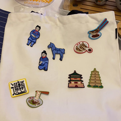 biang ビャン　漢字　刺繍　ブローチ バッジ　画数の最も多い漢字　文化 8枚目の画像