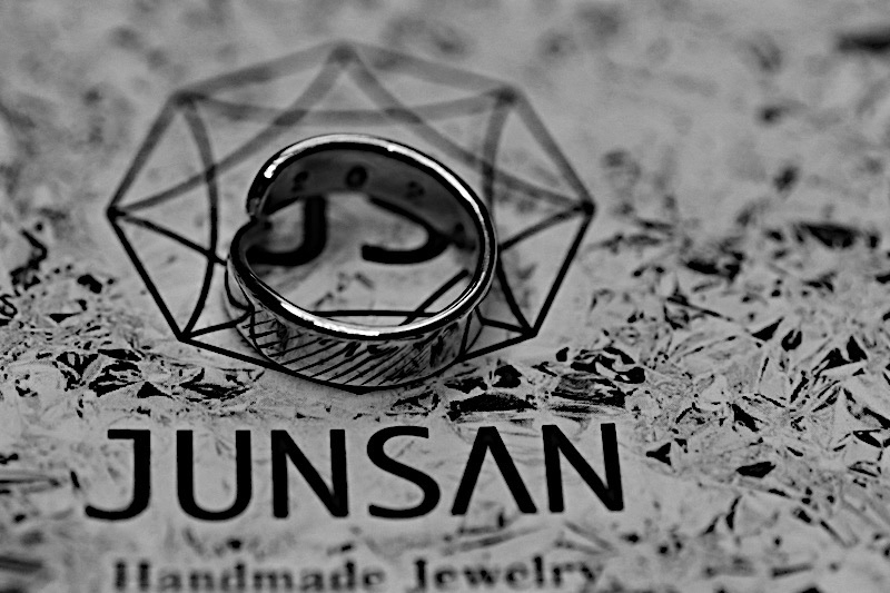 ストリームストライプ柄リング　11号 (R No.8)